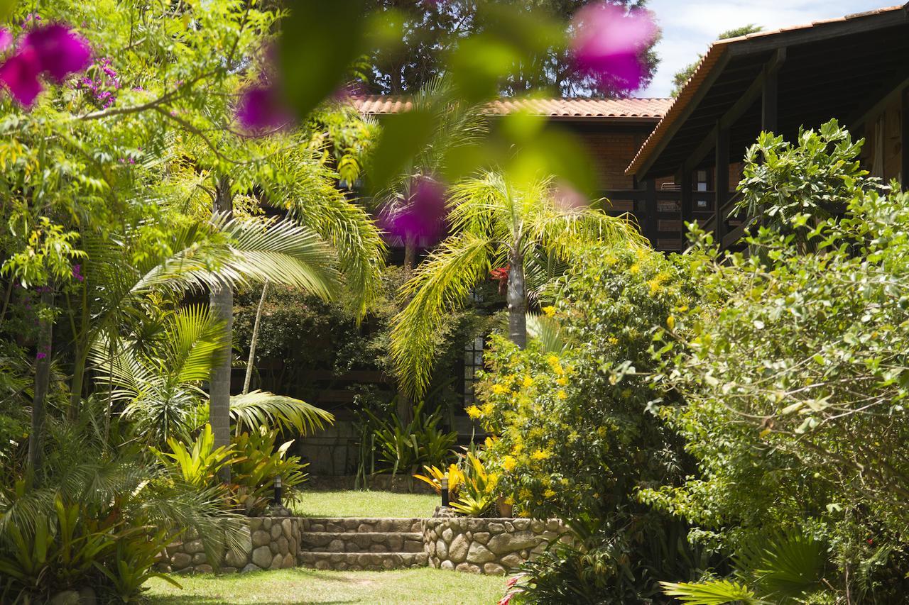 Pousada Alem Do Jardim Praia do Rosa Luaran gambar